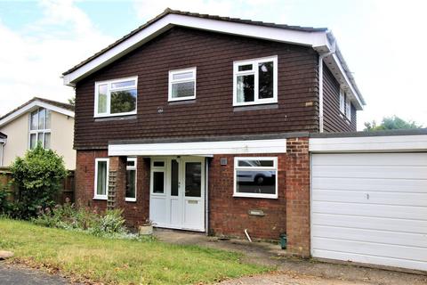 4 bedroom detached house to rent, Rye View, High Wycombe, HP13