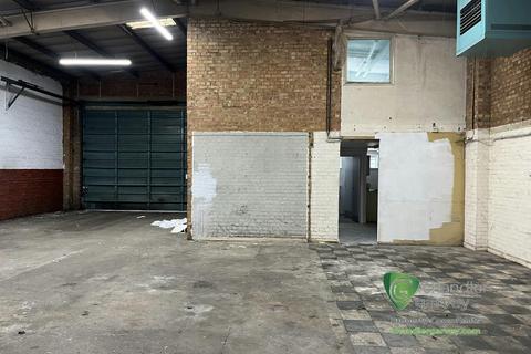 Industrial unit to rent, Osier Way, Aylesbury HP20