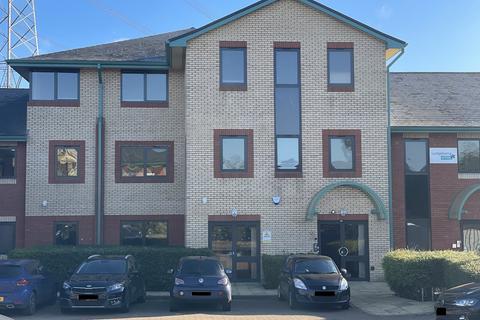 Office to rent, Smeaton Close, Aylesbury HP19