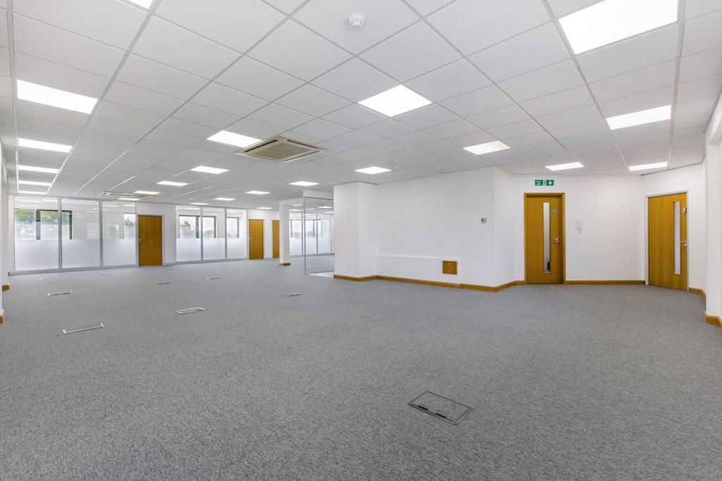 96419 2 Bell Business Park Smeaton Close  25.jpg