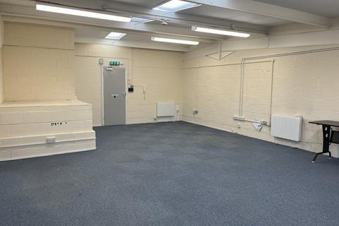 Office to rent, Aylesbury HP19