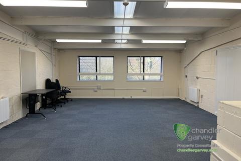 Office to rent, Aylesbury HP19