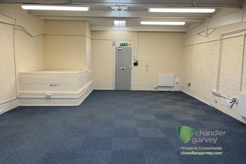 Office to rent, Aylesbury HP19