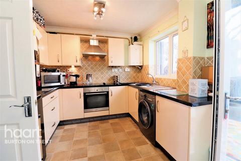 2 bedroom end of terrace house for sale - Gough Side, Burton-On-Trent