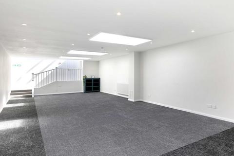Office to rent, High Wycombe HP11