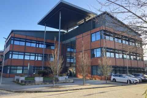 Office to rent, Marlow SL7