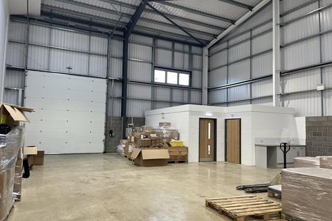 Industrial unit to rent, Westcott, Aylesbury HP18