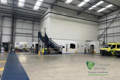 Industrial unit to rent, Aylesbury HP18