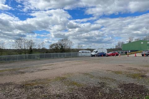 Storage to rent - STEWKLEY LU7