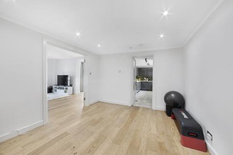 3 bedroom flat to rent, Porchester Gate, Bayswater, London