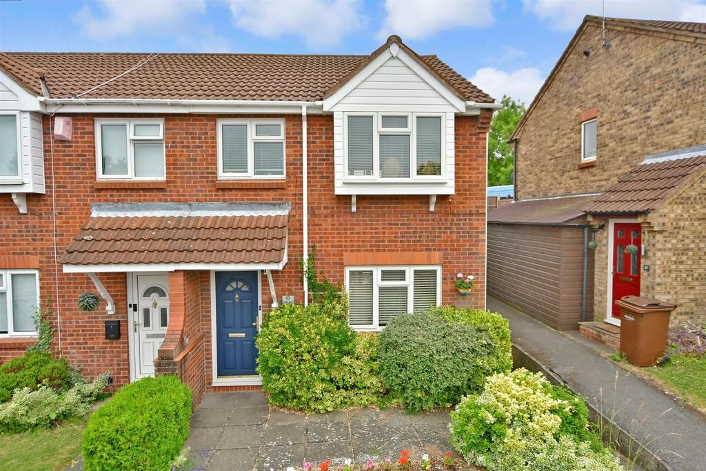 Stag Road, Lordswood, Chatham, Kent 3 bed end of terrace house for sale