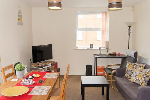 2 bedroom flat for sale, Brompton Road, Hamilton, Leicester, LE5