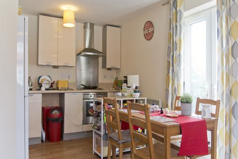 2 bedroom flat for sale, Brompton Road, Hamilton, Leicester, LE5