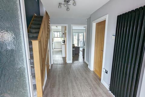 25 Ashdale Drive, Birmingham, B14 4TX