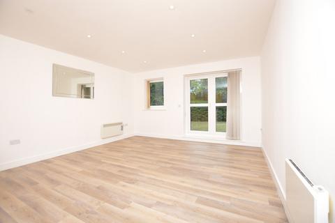 2 bedroom ground floor flat to rent, Woking