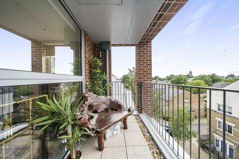 1 bedroom flat for sale, King Street, Hammersmith, London, W6