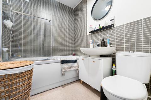 undefined, Gwern Hafren, Severn Grove, Pontcanna