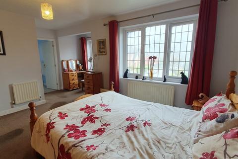 14 Earls Way, Northwich, CW9 8GQ