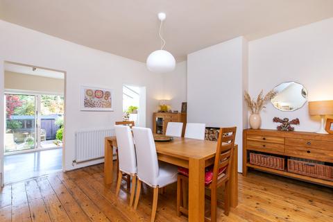 10 Egbert Road, Hyde, Winchester, SO23 7ED