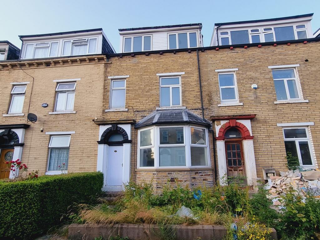 Ex HMO for Sale on Grove Terrace, Bradford, BD7 8 bed terraced house