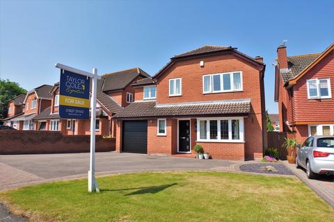 9 Moat Drive, Drayton Bassett, Tamworth, B78 3UG