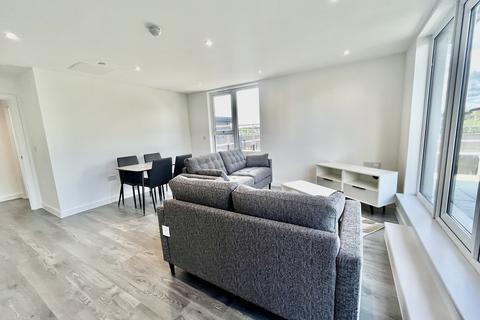 3 bedroom apartment to rent, Alexandra Park