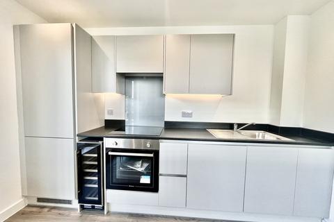 3 bedroom apartment to rent, Alexandra Park