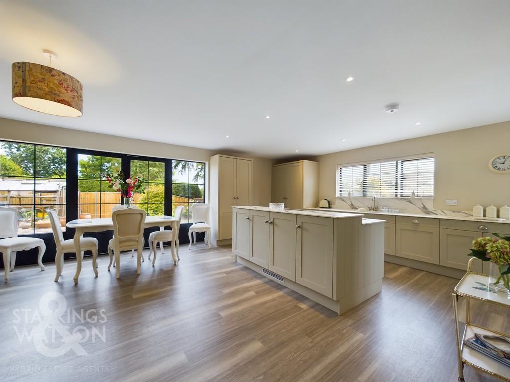 Beccles Road, Bungay 2 bed detached bungalow for sale £490,000
