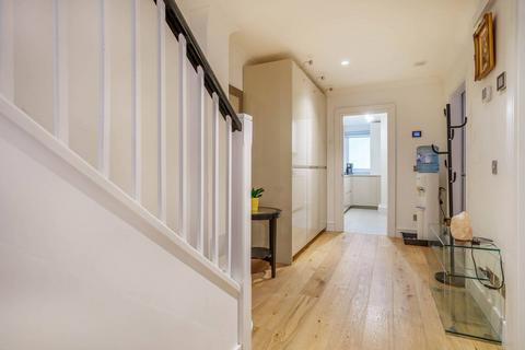 2 bedroom flat to rent, Gledhow Gardens, South Kensington, London, SW5