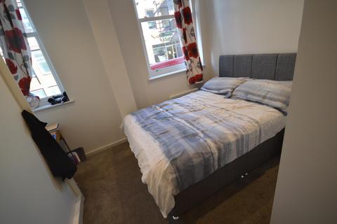 2 bedroom flat to rent, Queen Street, Sheffield, South Yorkshire, UK, S1