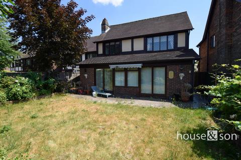 24 Bishops Close, Bournemouth, BH7 7AB