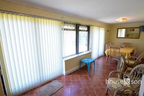 24 Bishops Close, Bournemouth, BH7 7AB