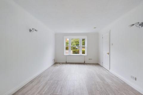 1 bedroom apartment to rent, Walnut Mews, Sutton