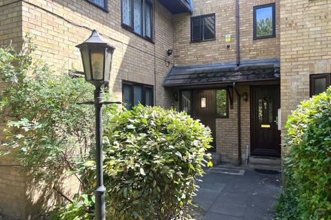 1 bedroom apartment for sale - Statham Grove, N18,  London