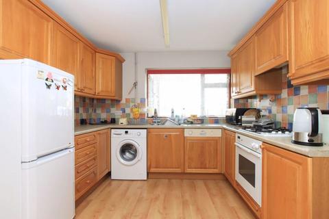 54 Glebe Close, Hemel Hempstead, HP3 9PA
