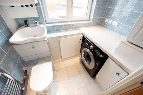 11 Lakeside, Billericay, CM12 0NF