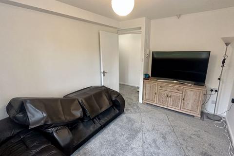 2 bedroom flat for sale - WHITECROSS