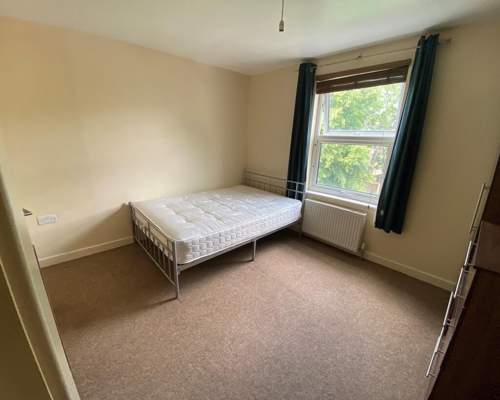 Bedroom 2(a).jpg