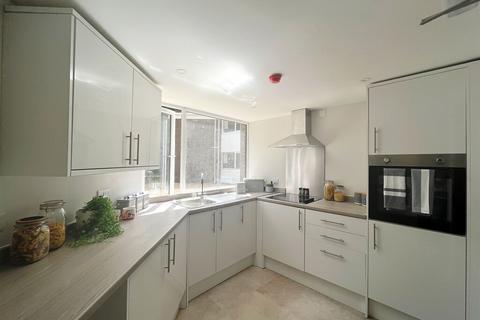 Studio for sale, Laisteridge Lane, Bradford, BD5