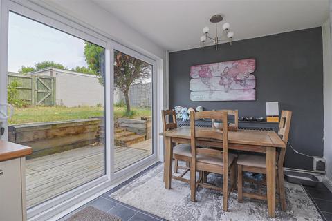 10 Cowles, Cheshunt, Waltham Cross, EN7 6HA