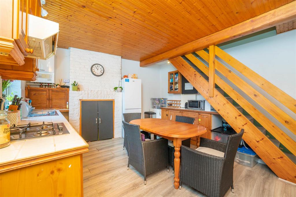 Green Lane kitch.jpg