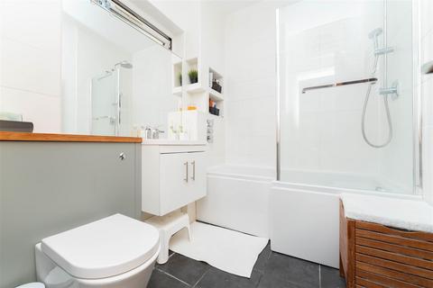 13a Deans Road, London, W7 3QD