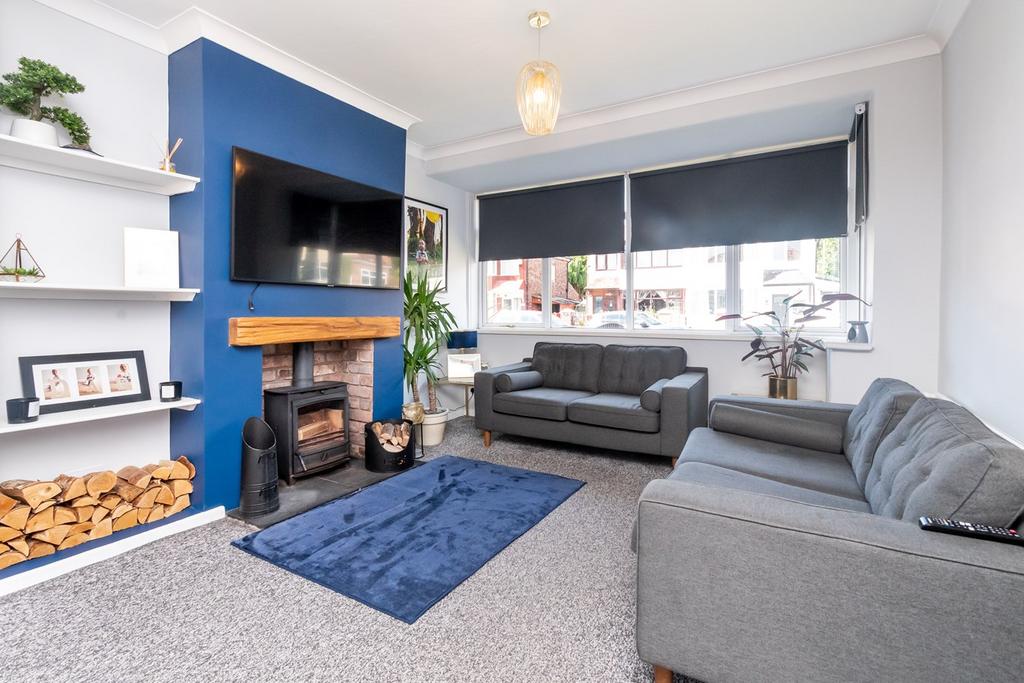 Brownhill Drive, Padgate, Warrington... 3 bed semidetached house £