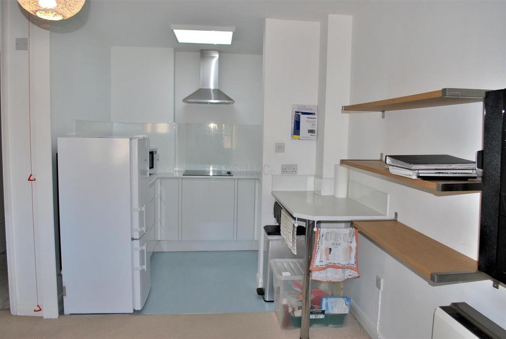 Lounge/Kitchen
