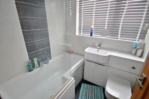 47 Stonepit, Tamworth, B77 1DN