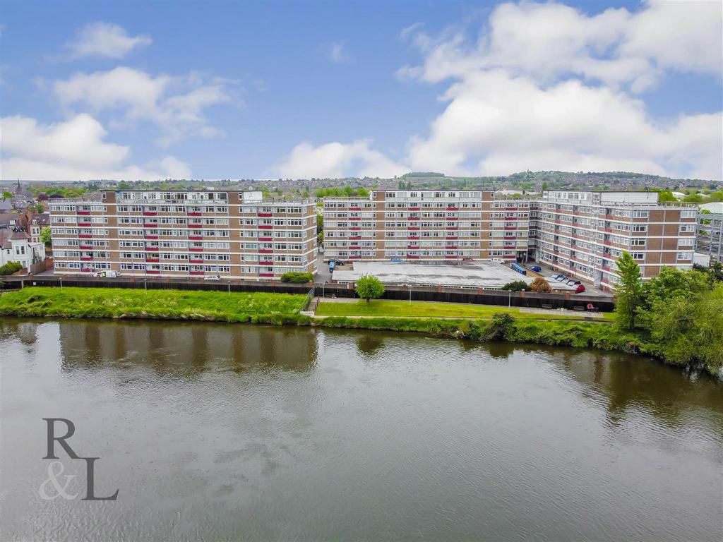 Wilford Lane Rivermead, West Bridgford, Nottingham 2 bed apartment £155,000