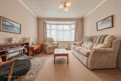 10 New Road, Welwyn Garden City, AL8 7TX