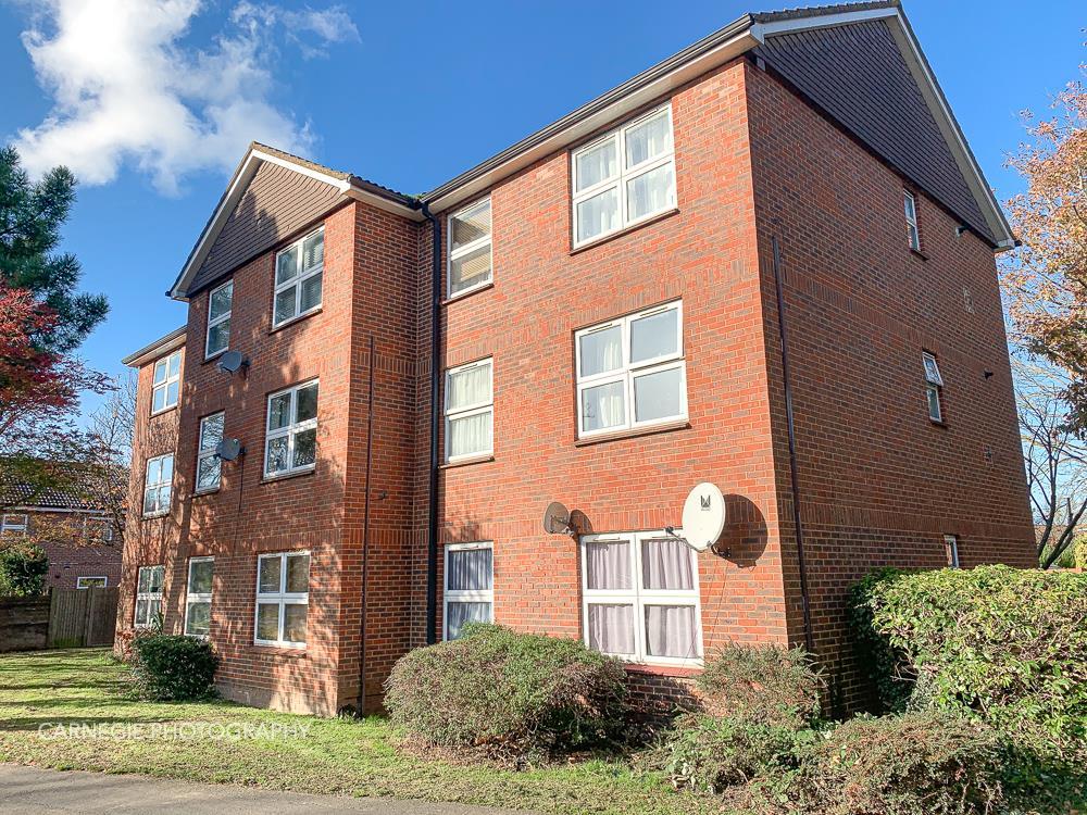 Athelstan Walk South, Welwyn Garden... 1 bed apartment £205,000