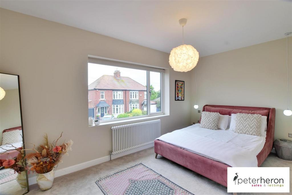 Bedroom 1 (front)