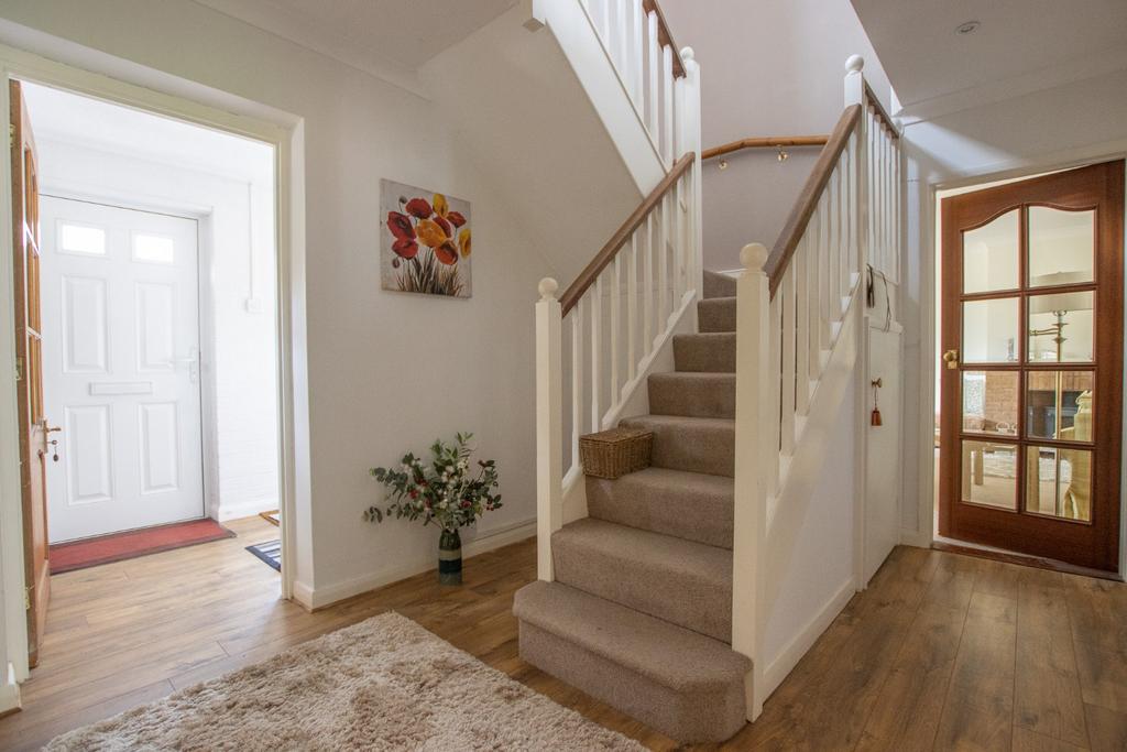 Church Lane, Mattishall 5 bed detached house £500,000